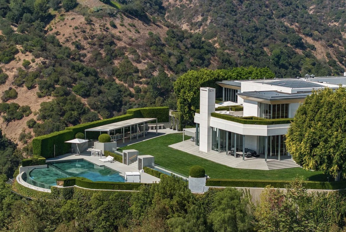 Modern Architectural Masterpiece in Los Angeles