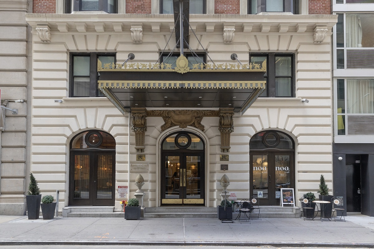 Hotel for sale in Manhattan, New York