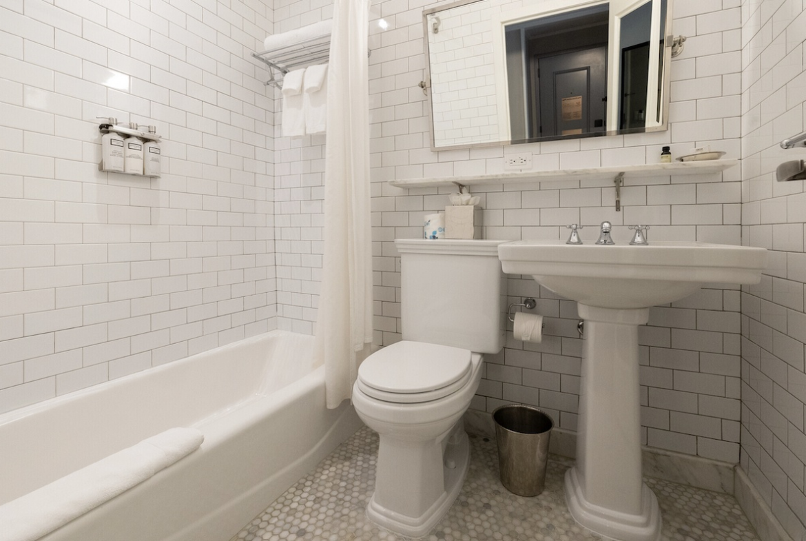 Hotel for sale in Manhattan, New York